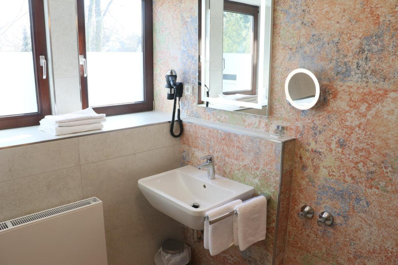 Landhaus Sassenhof Mülheim an der Ruhr Esterno foto